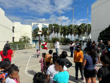 PPLs de CEDES Matamoros elaboran y donan piñatas a familias migrantes