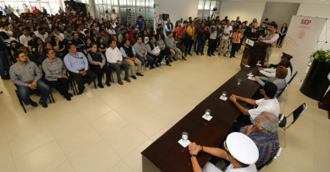 A conquistar sus sueños mediante un plan de vida, convoca Alcalde a estudiantes del INM