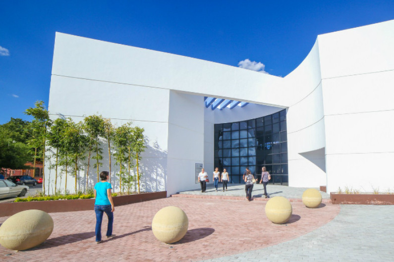 Brindarán plática sobre novelista estadounidense Cormac McCarthy