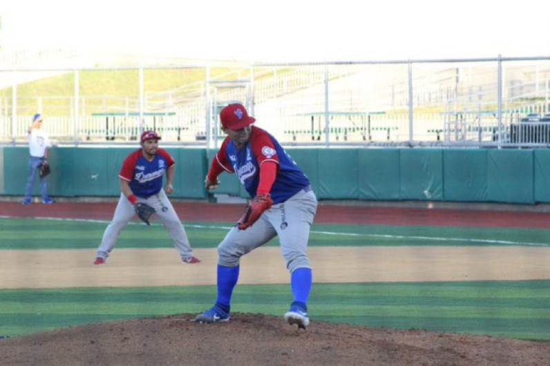 Durango barre a Tecolotes 