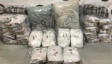 Aseguran metanfetaminas en autobús