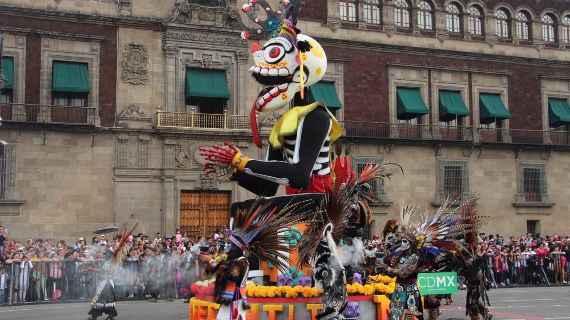 La CDMX se llena de color y tradición con el desfile del Día de Muertos