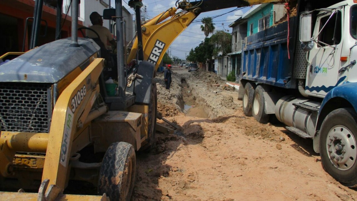 Recorren secretario y regidores obras del Plan Integral de Obra Pública 2017