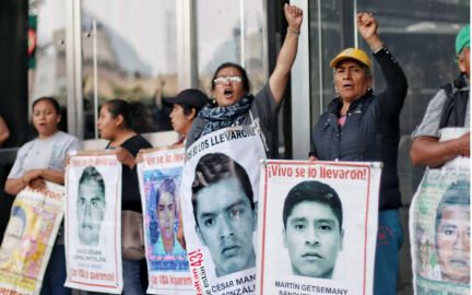 Liberan a dos implicados en caso de los 43 de Ayotzinapa