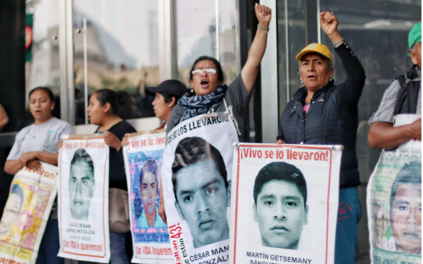 Liberan a dos implicados en caso de los 43 de Ayotzinapa