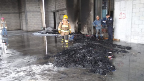 Incendio en Monterrey sorprende a habitantes