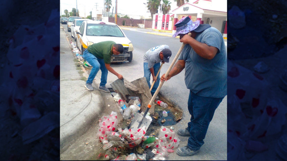 Coadyuva COMAPA en limpieza de drenes y pluviales