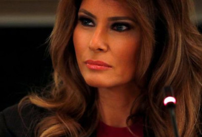 Operan a Melania Trump del riñón