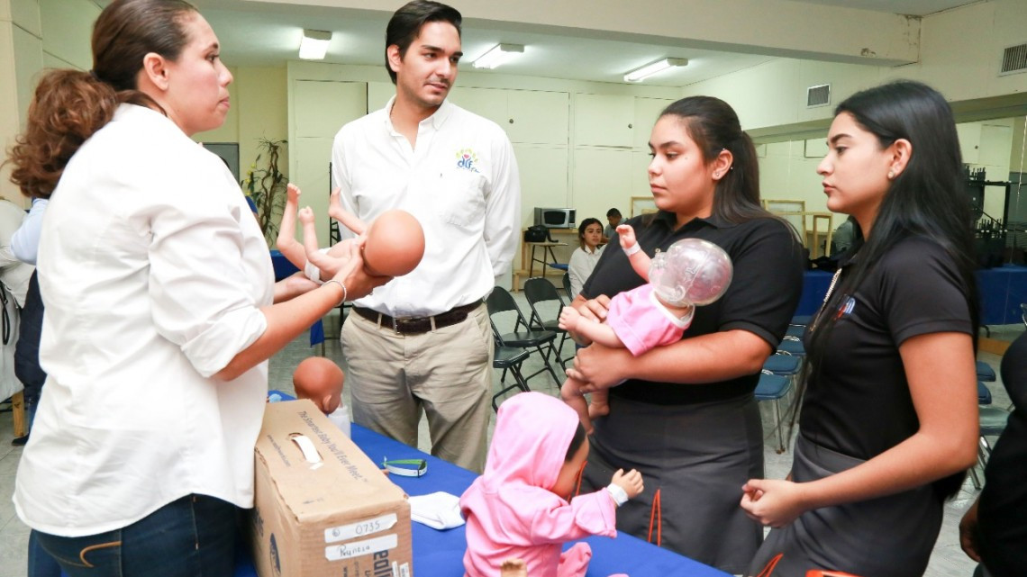 Alumnas de la UMAN realizan el “Circuito de Prevención del Embarazo en Jóvenes”