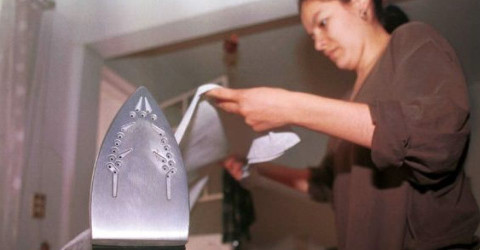 IMSS anuncia programa de seguridad a empleadas domésticas; Cuarón muestra apoyo