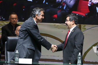 Reafirma el gobernador Américo Villarreal todo su respaldo a la UAT