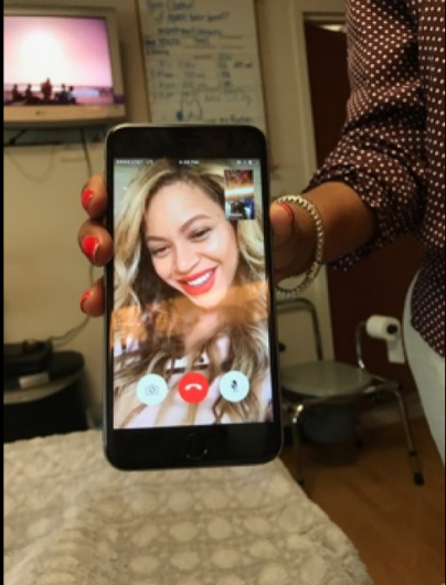 Beyoncé sorprende a fan enferma de cáncer