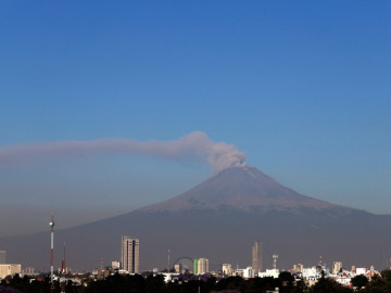 Actividad “distinta” del Popocatépetl provocó cambio a Fase 3: PC