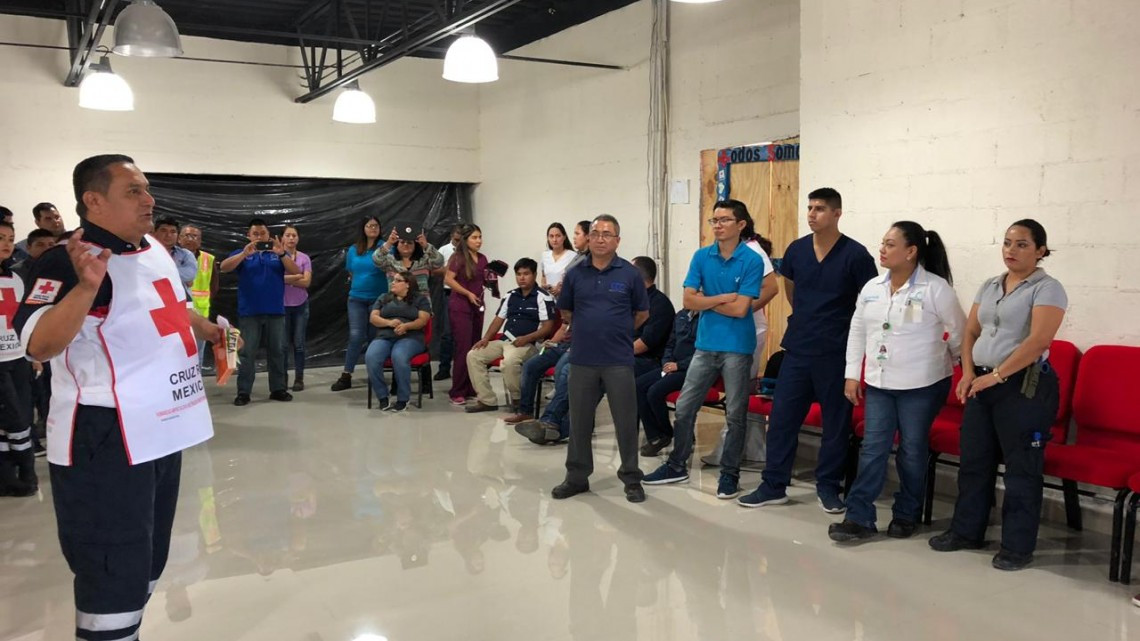 Entrena Cruz Roja a elementos de Protección Civil