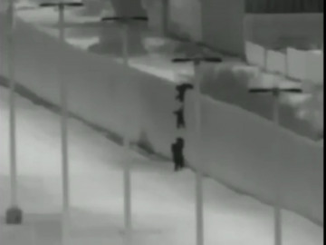 Menor herido tras ser aventado por muro fronterizo