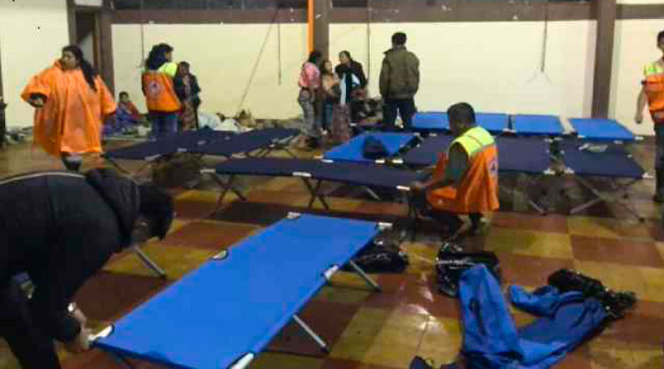 Más de ocho mil personas acuden a albergues por el frío en Guatemala