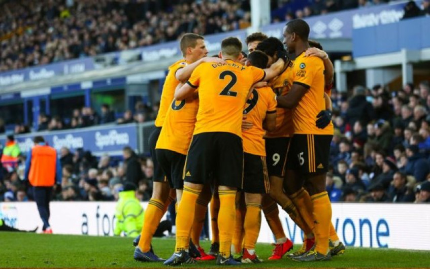 Raúl Jiménez vuelve a anotar con los Wolves