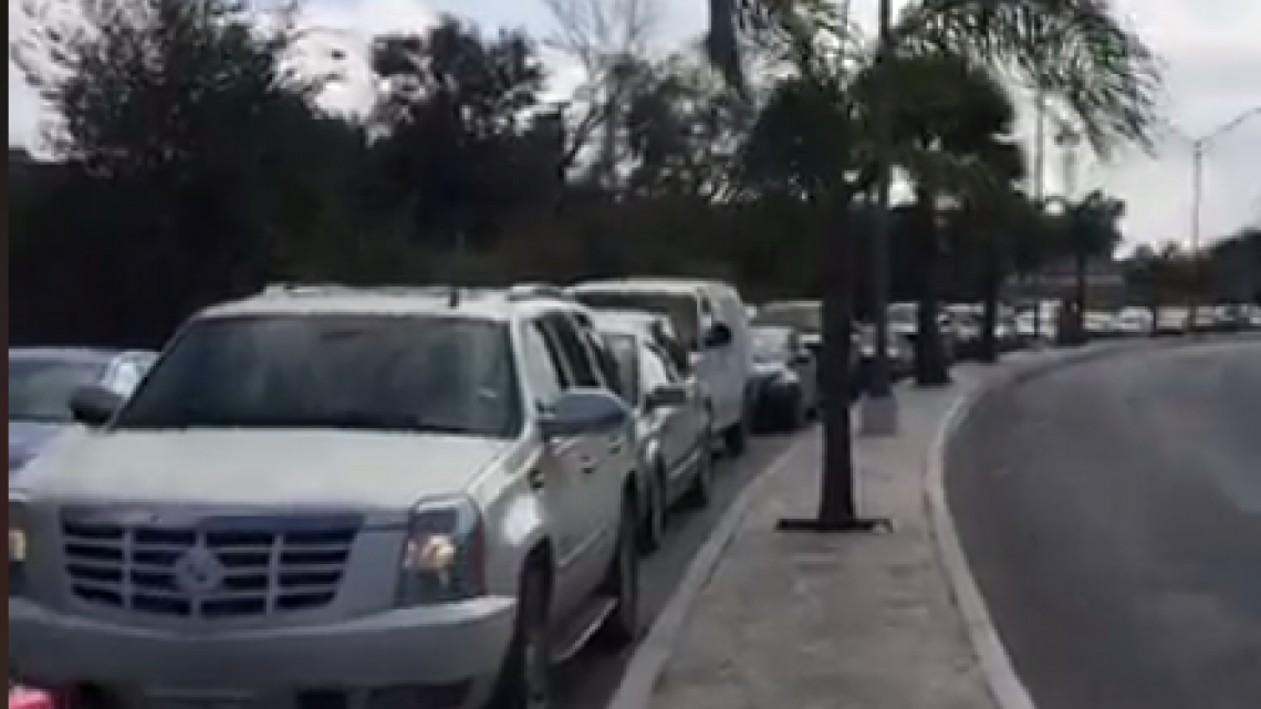 Puentes Internacionales de Matamoros registran largas filas y tiempo de espera de hasta 3 horas   
