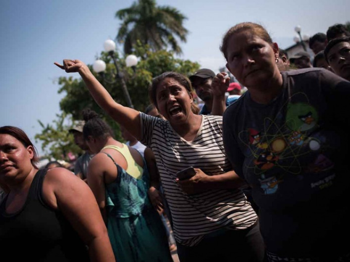 Cubanos deambulan en calles de Tapachula