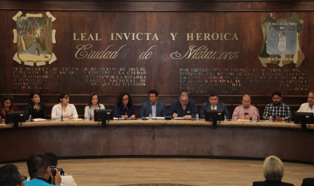 Aprueba Cabildo ajuste a tabla catastral y propuesta  de Miroslava de la Garza, como directora del DIF