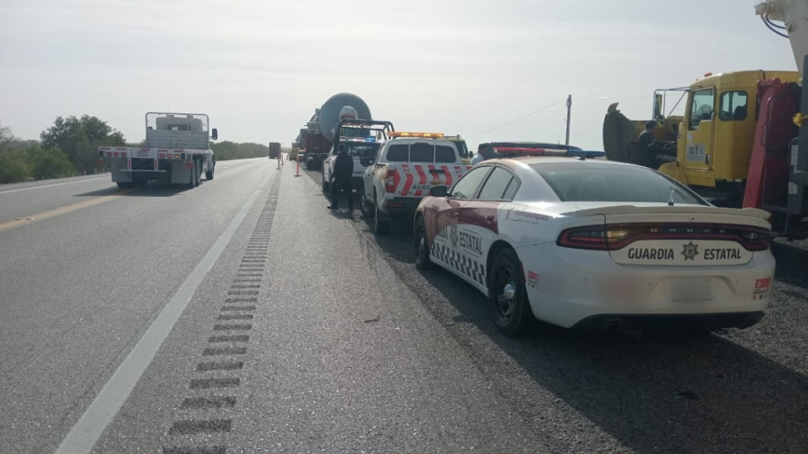 Alerta: circulación cerrada en Carretera Federal 81 por traslado de calderas
