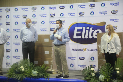 Recibe Gobierno de Tamaulipas 450 mil cubrebocas.