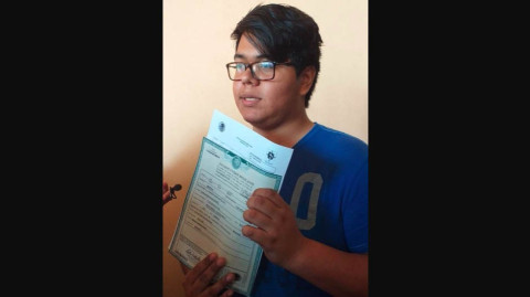 Expiden primera acta de nacimiento para persona transgénero en Yucatán