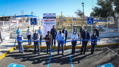 Cumple Rivas y entrega a vecinos de La Palacios nueva Plaza Pública