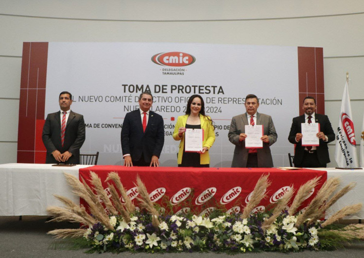 Refrenda gobierno municipal compromiso con constructores 