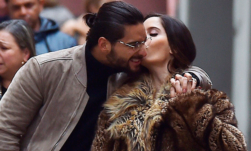Maluma confirma relación con modelo