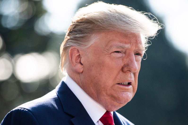 Legisladores demócratas evaluarán posible juicio político a Trump