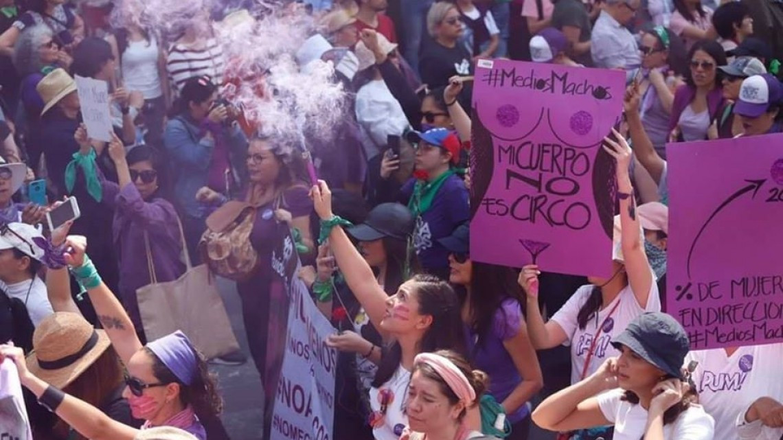 Miles de mujeres salen a las calles alrededor de todo el mundo