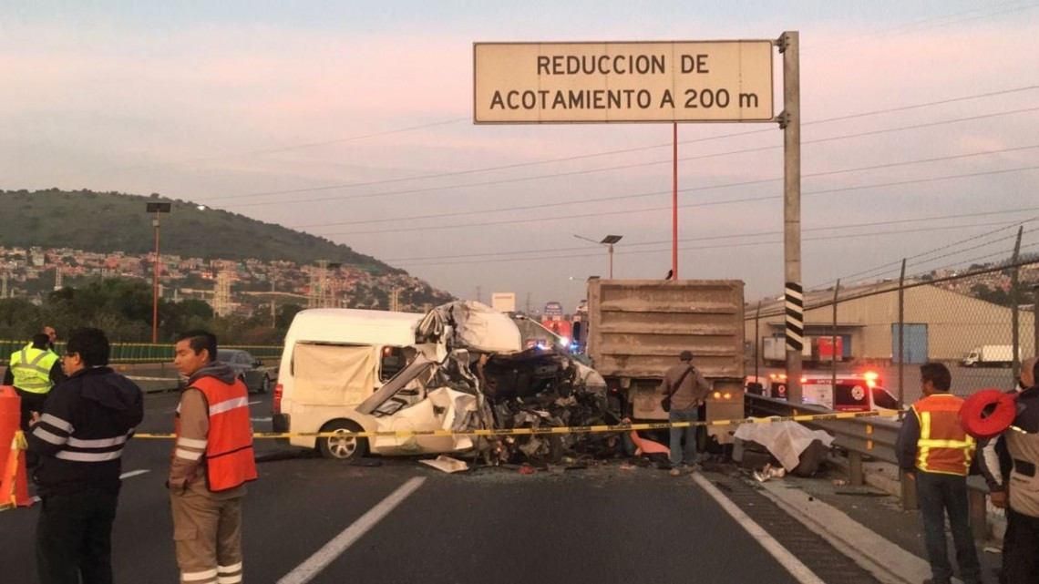 Accidente en la México-Pachuca deja al menos 12 muertos