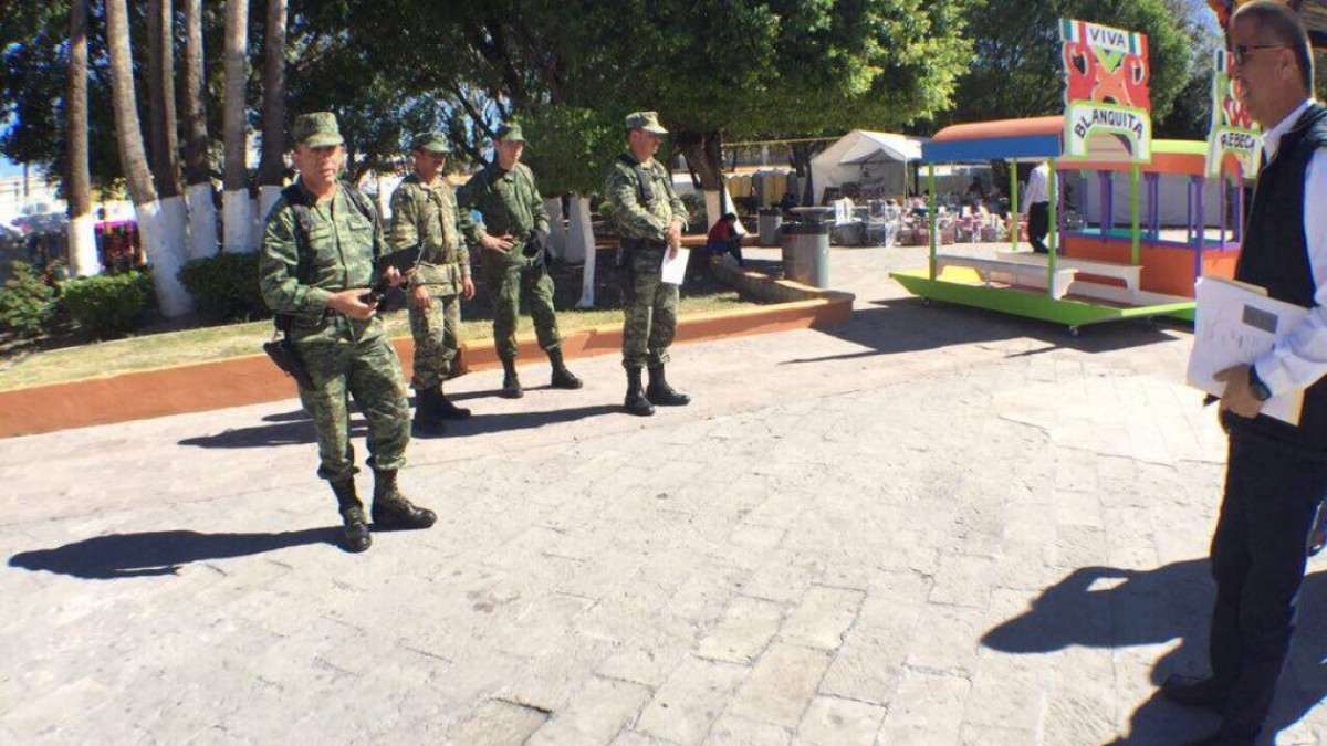 Afinan detalles para la celebración del Día de la Bandera