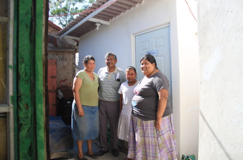 Llevan Gobierno de Tamaulipas y DIF servicios y apoyos a familias de Bustamante