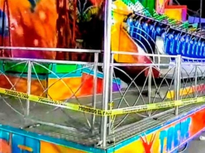 Menos muere al ser expulsada de juego mecánico