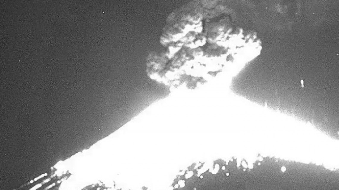 Volcán Popocatépetl registra fuerte explosión