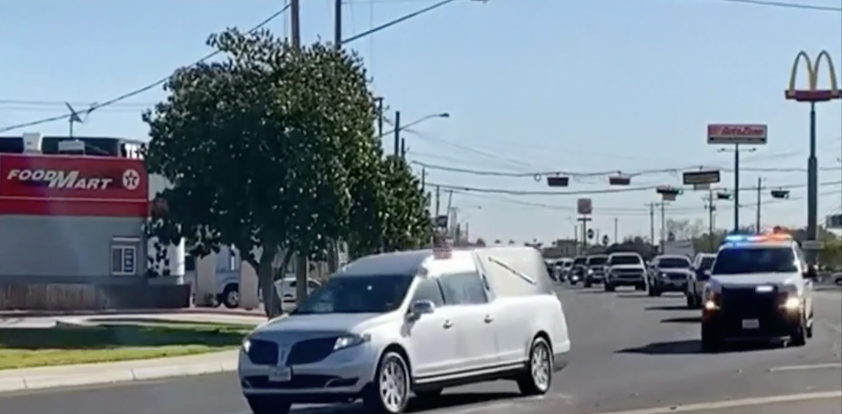 Dan último adiós al jefe de policía de Roma, Texas