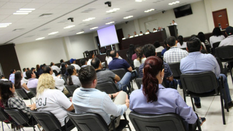 91 servidores públicos de la PGJT reciben curso