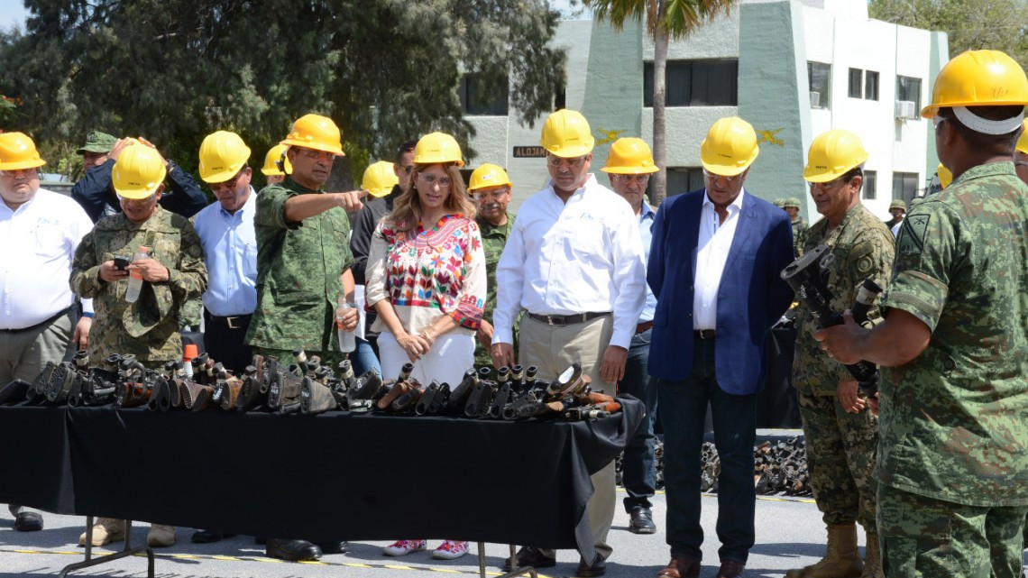 Presente alcaldesa en ceremonia de Destrucción de Armas