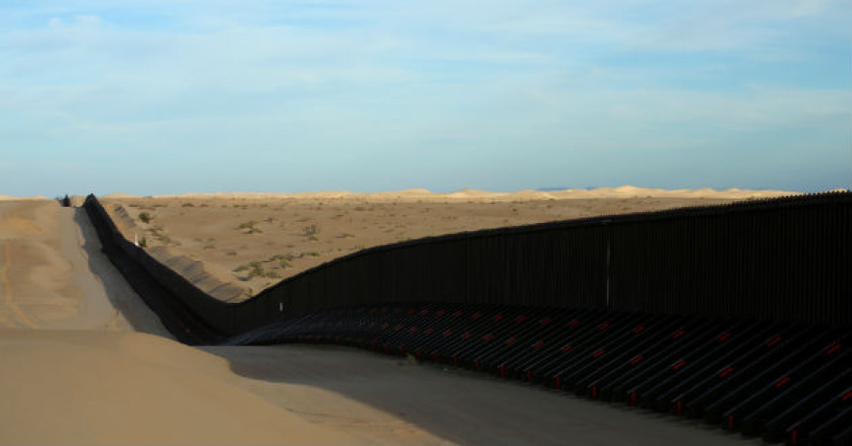 Publica calendario EU para construcción muro en la frontera con México