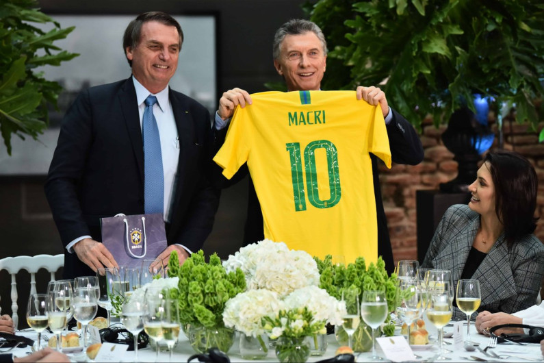 El pueblo argentino debe tener responsabilidad: Bolsonaro 