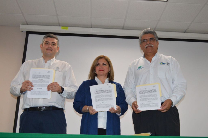 Firman convenio de colaboración UTTN y SE