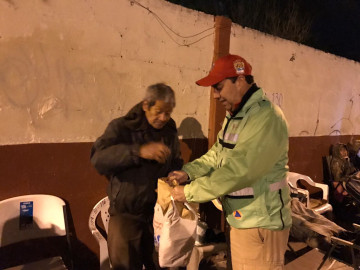 Atiende PC a más de 60 personas ante frío