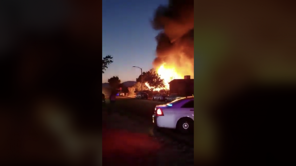 Afectaciones en carretera tras sismo de magnitud 7.1 en California 