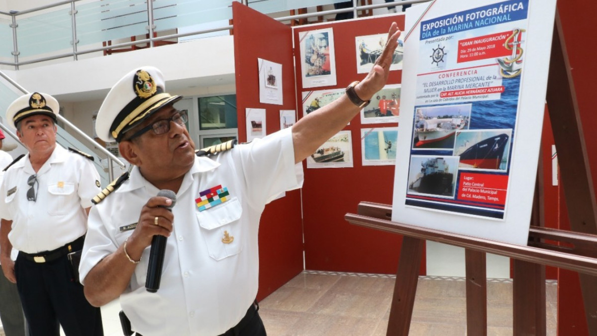 Ayuntamiento de Madero reconocen papel de la mujer en la Marina Mercante