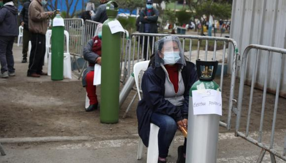 Casos de COVID-19 en el mundo supera los 55 millones 