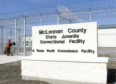 Condenan a menor de edad por homicidio