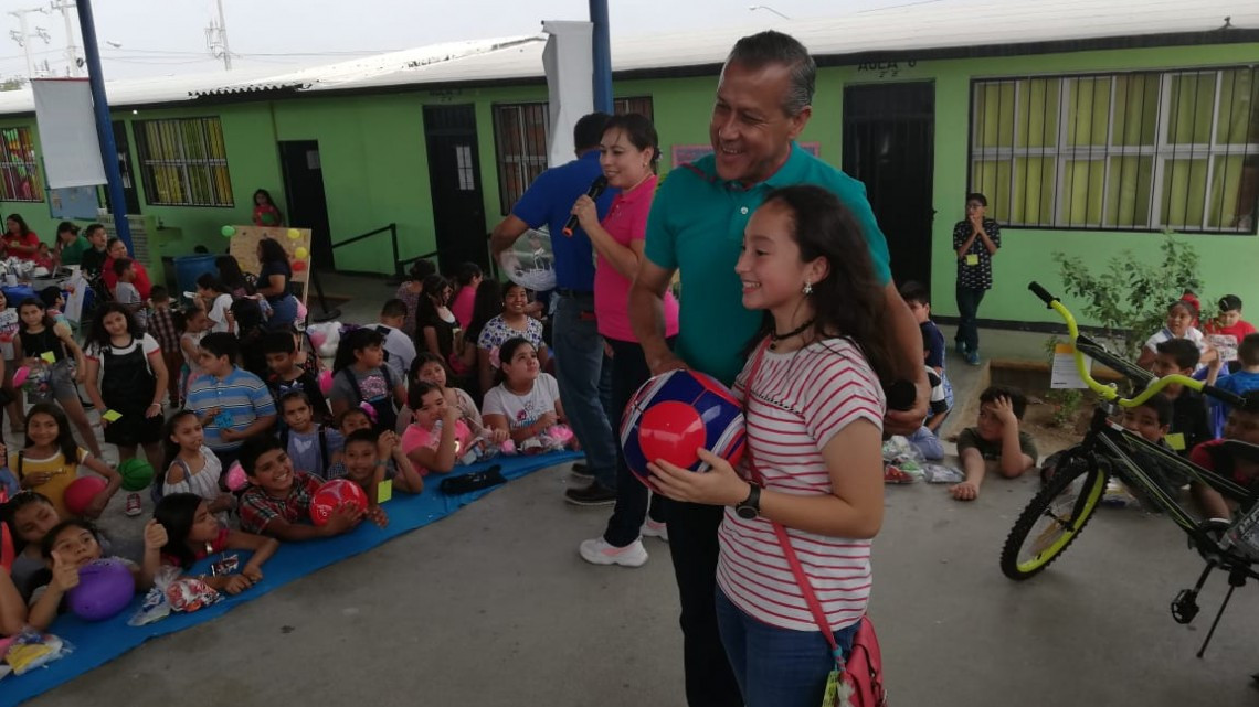 Festejan Día del Niño