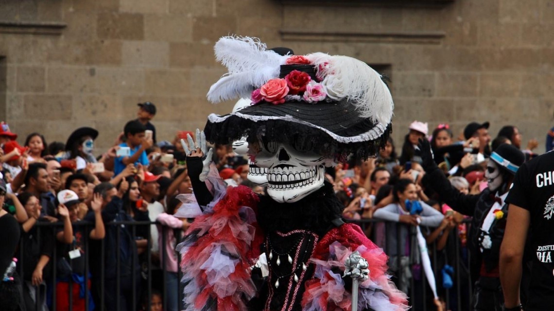 La CDMX se llena de color y tradición con el desfile del Día de Muertos